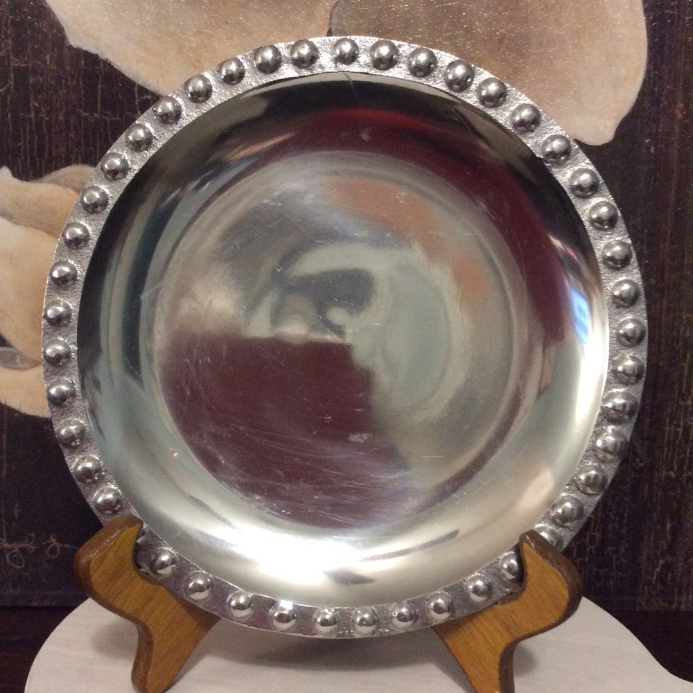 Silver metal candle holder made in India